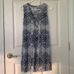 White/Navy Old Navy Dress (Small)